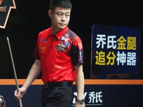 更为引人注 更为引人注