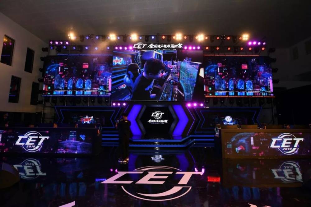 这样的年轻 这样的年轻