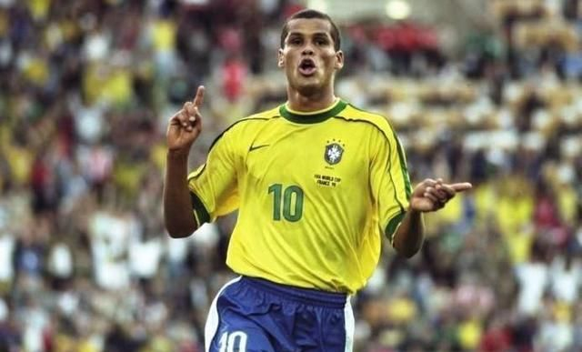 对于球迷 对于球迷